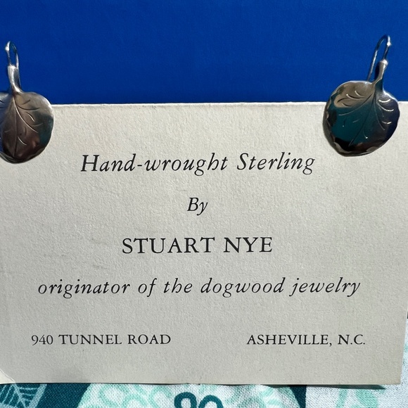 Stuart Nye Petite Pierced Galax Earrings (Leaf) - Picture 1 of 5